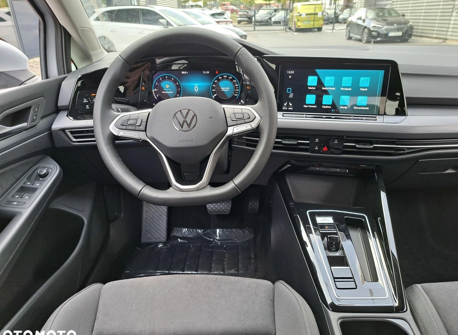 Volkswagen Golf cena 156000 przebieg: 1, rok produkcji 2024 z Chocianów małe 781